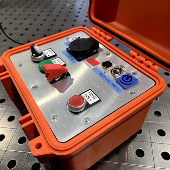 Kabuki Drop, Kabuki Drop, Sniffer, Reveal, Curtain-Sniffer, BACKDROP.de, Bühnenvorhänge, Theatervorhänge, Stage-effects